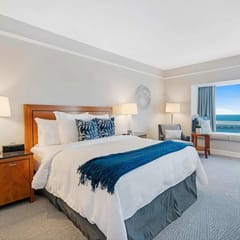 Brickell Oasis! Studio w Pool Access & Ocean View