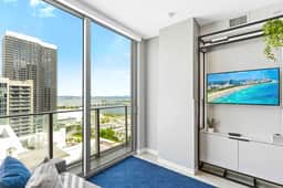 Ocean Views! Studio w Pool Access & Balcony - Image 5