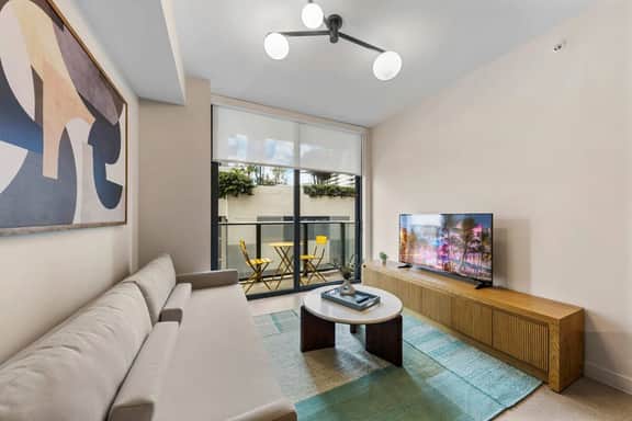 The Crosby | King Suite + Rooftop Pool - Image 5